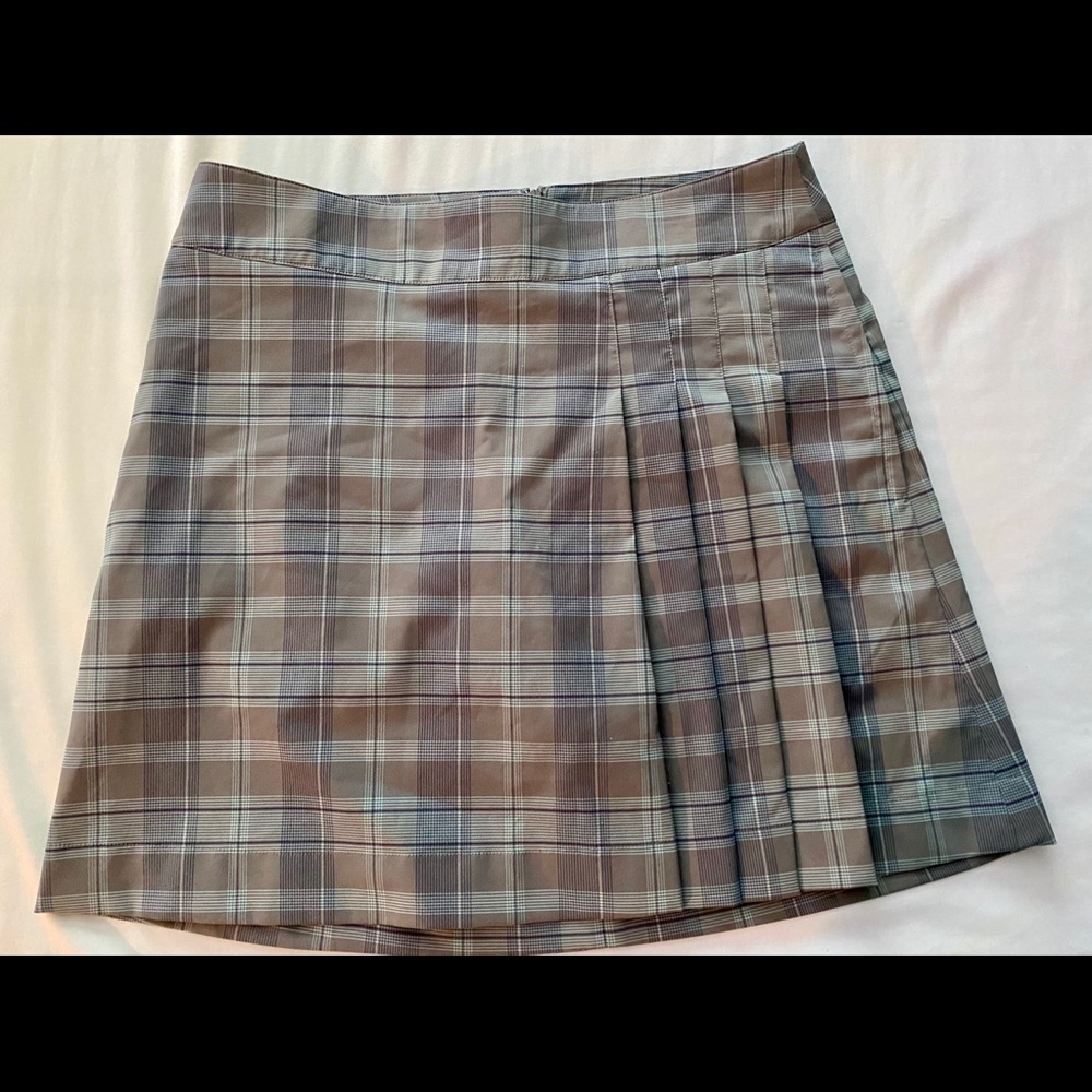 Nike Dri-fit Women’s Golf Skort Pleated size 6